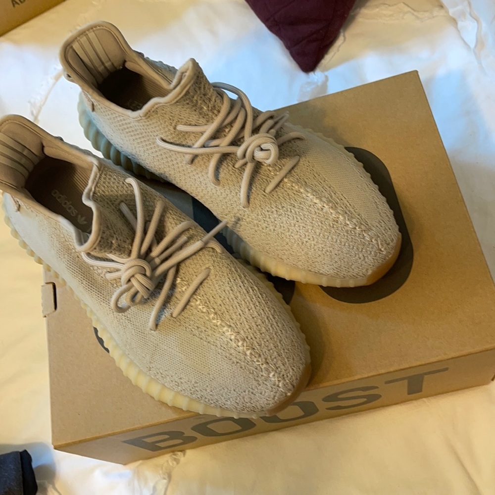 Sesame yeezys